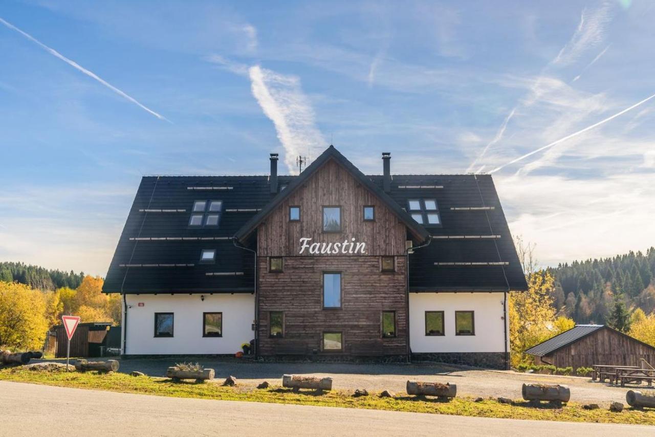 Apartmany Faustin Kvilda Bagian luar foto